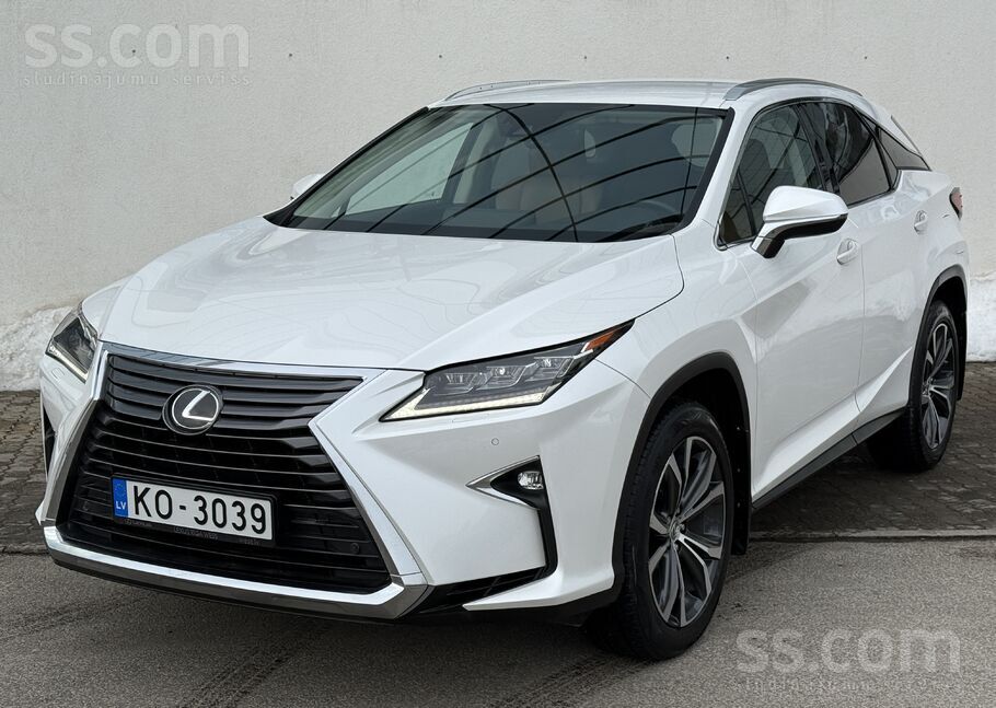 Auto teicamā stāvoklī. Noskrējiens tikai 163tkm. Ļoti skaista krāsa-baltā pē