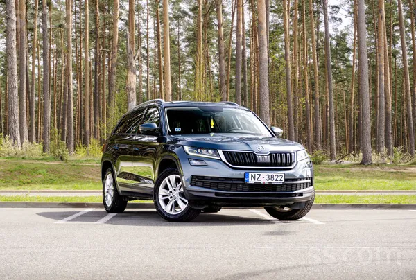 Skoda Mašina šobrīd ir Hertz pilnservisa līzinga. Atliku