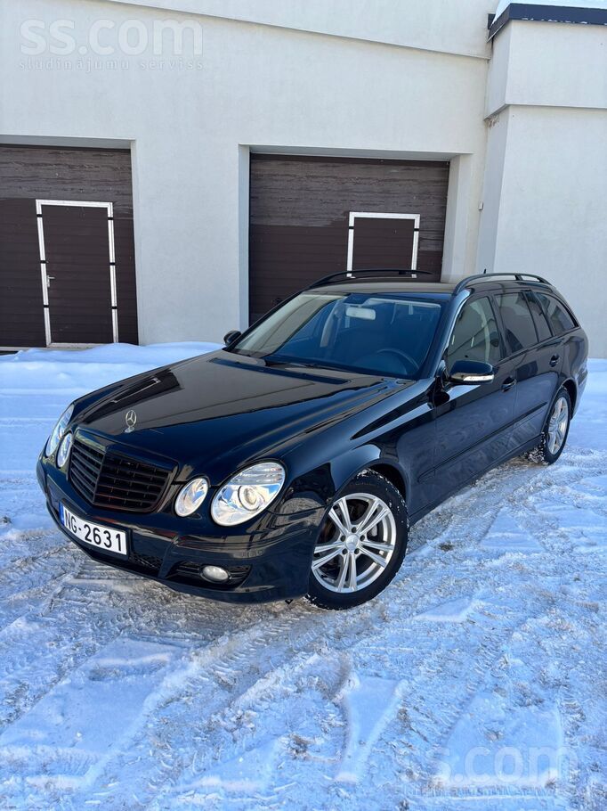 Auto ļoti laba tehniska un vizuālā stāvoklī, nodoklis par šo gadu nomaksāts,