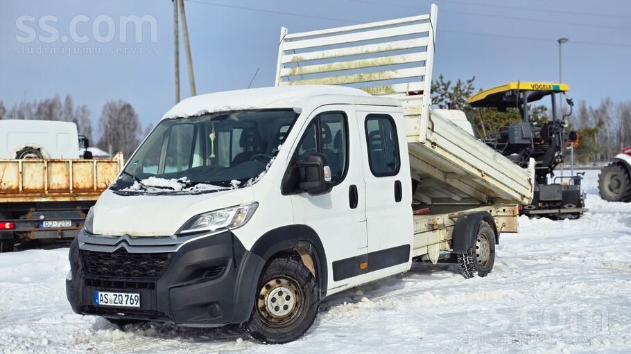 9900eur Netto. Cena norādīta Ar Pvn. Reģistrēts Latvijā. 157944km, pašizgāzē