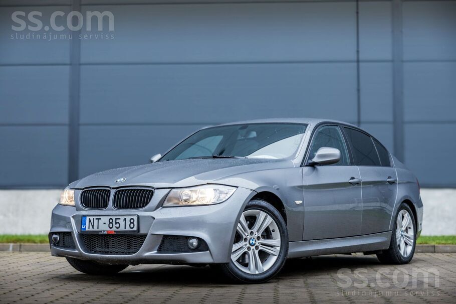 BMW BMW 320D ar 2.0 litru dīzeļdzinēju un manuālo tran
