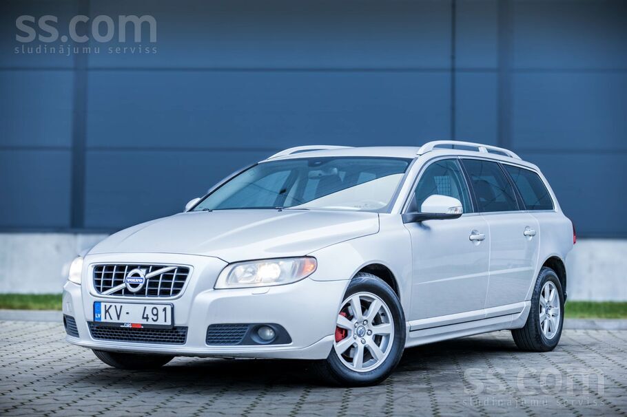 Volvo Volvo V70 ar 1.6 litru dīzeļdzinēju un manuālo tra