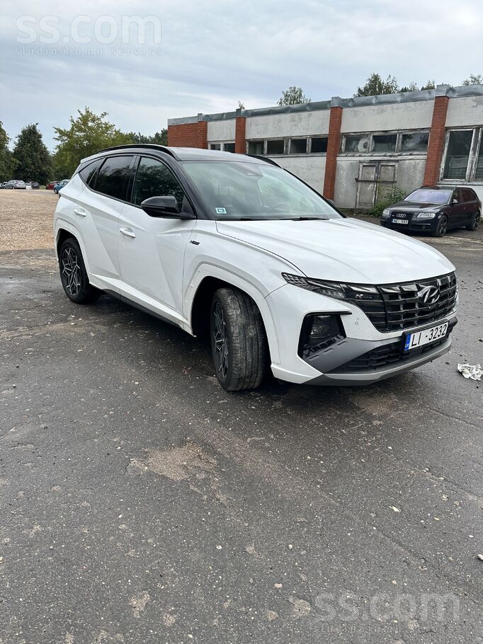 Hyundai Tucson 1.6 , benzīns. N-line komplektācija.
Pirmā reģistrācija 08.