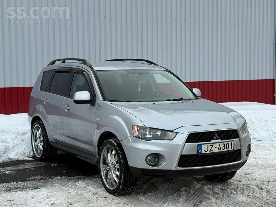 Pārdod Mitsubishi Outlander , Facelift modelis , 2.4 Benzīns/gāze , Automāti