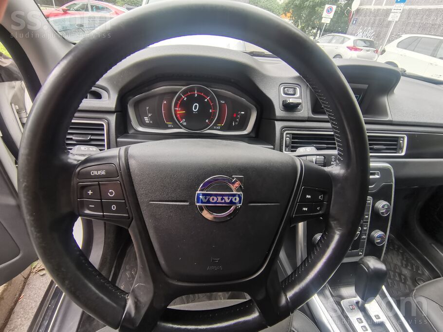 Volvo Продаётся Volvo Xc70 D5 редкой комплектации. Перед