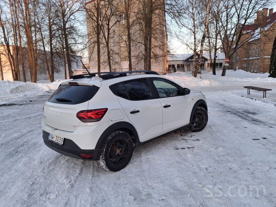 Dacia Pārdodam mazlietotu (07/2024) un paaugstinātu auto