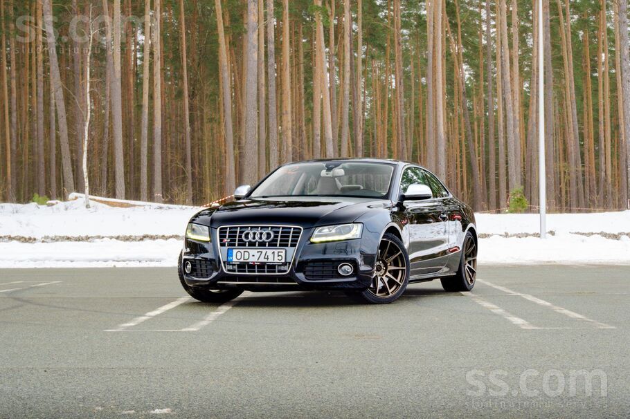 Audi S5 4.2l benzīns. 260kKw
Tehniskā apskate derīga līdz 07.2026
Vid. d.