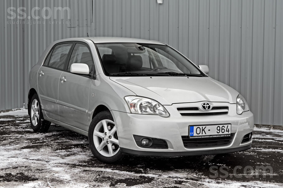 Toyota 2.0D4D. 85Kw. Kopts akurāts auto. Labā vizuālā un 
