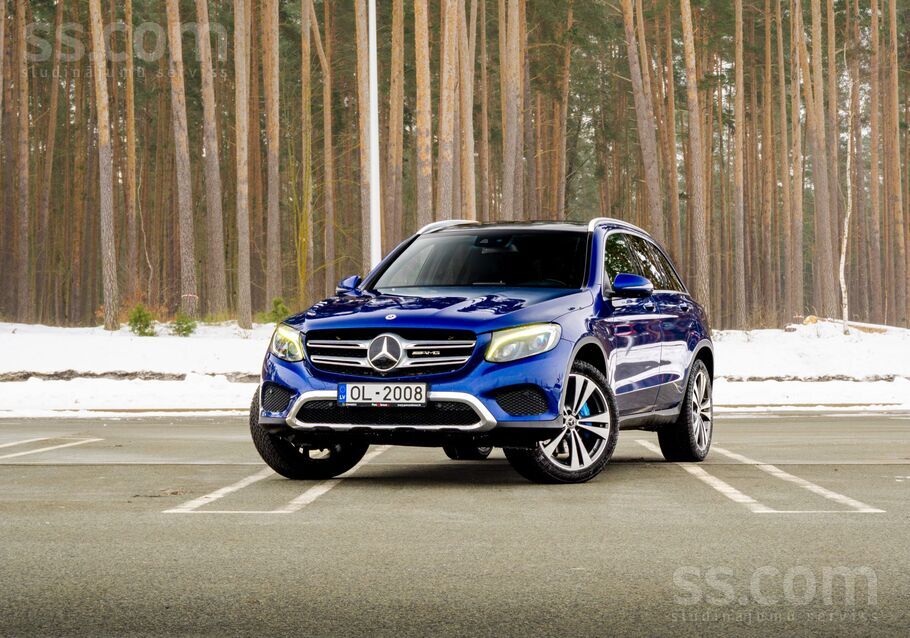Mercedes Benz Glc 350 E 4Matic Amg Line 2.0l Elektrība un benzīns. 155kKw
T