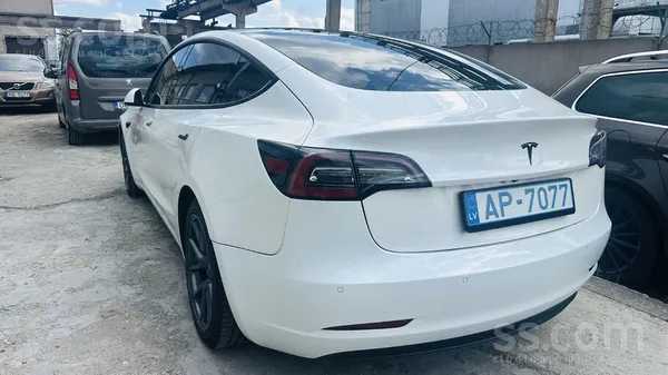 Tikko no Francijas. - 

Pieejams Ekii valsts atbalsts. 

Pārdošanā kopta 2021. g