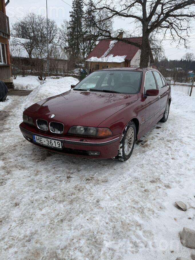 BMW Pārdodu BMW E39 523i (1996)