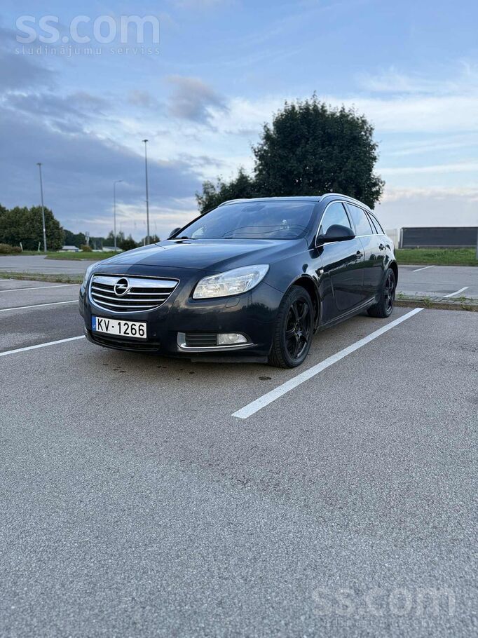 Opel Tiek tirgots Opel Insignia Sport Tourer 2.0D 118kw