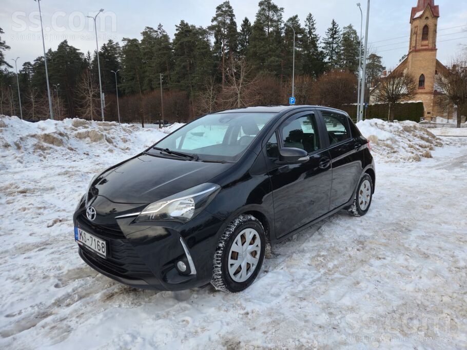 Toyota Pārdodu Toyota Yaris (2017) ar 1.5 benzīna motoru 