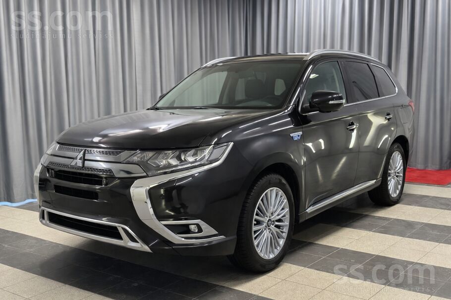 Garantija. Mitsubishi Outlander 2.4 Plugin Hybrid Instyle komplektācija 165k