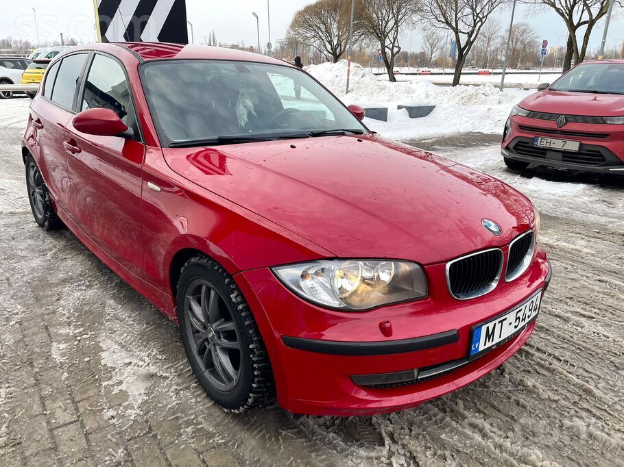 BMW Pārdod BMW ļoti labā tehniskā un vizuālā stāvoklī.