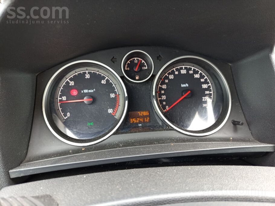 Opel Jauna TA. Tiek pārdod Opel zafira 1.7d 81kw. 