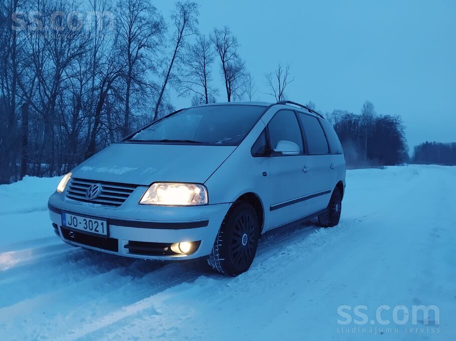 Pārdodu labu ģimenes auto. Tikko izieta jauna TA. Ziemas augstumos nebija ne