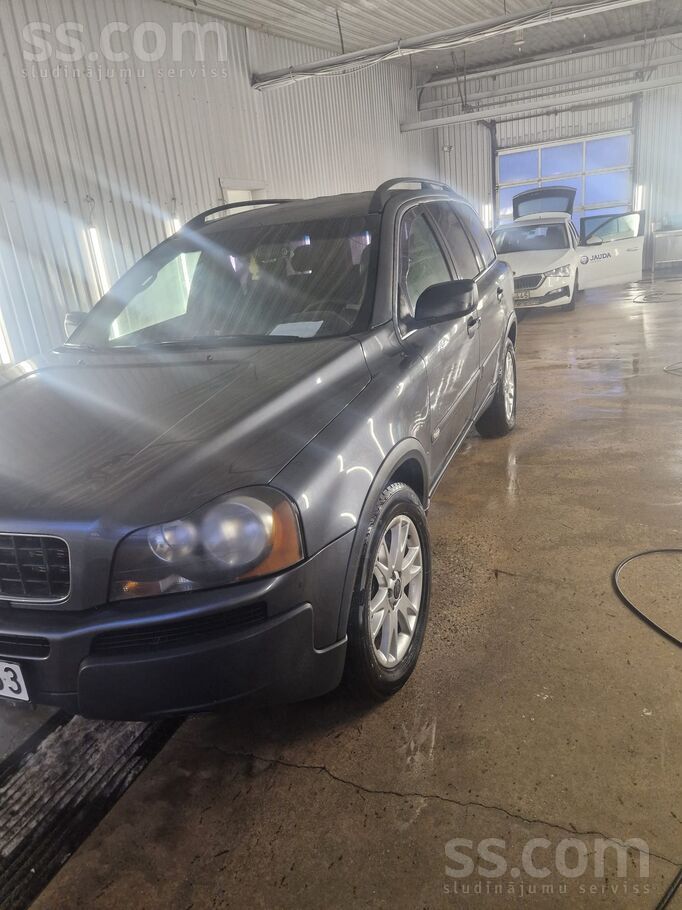 Tiek pārdots Volvo Xc90 2.4 Awd 2005.gada ar 120 kW jaudu. Automāts.
Ir vi