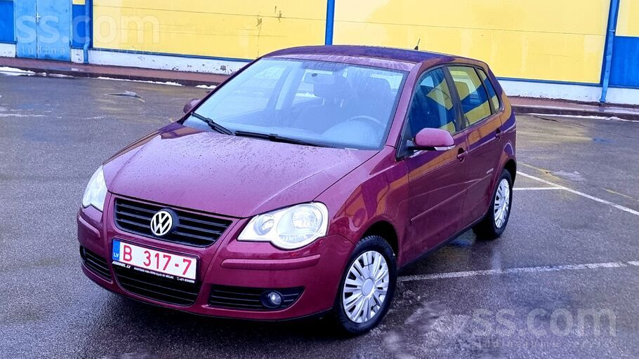 Volkswagen Sterils Polo ar tīru smaržīgu salonu. Brauc pat ļo