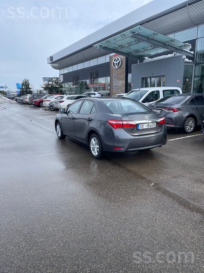Toyota Mazs nobraukums (50 000 km). Nesen veikta apkope (