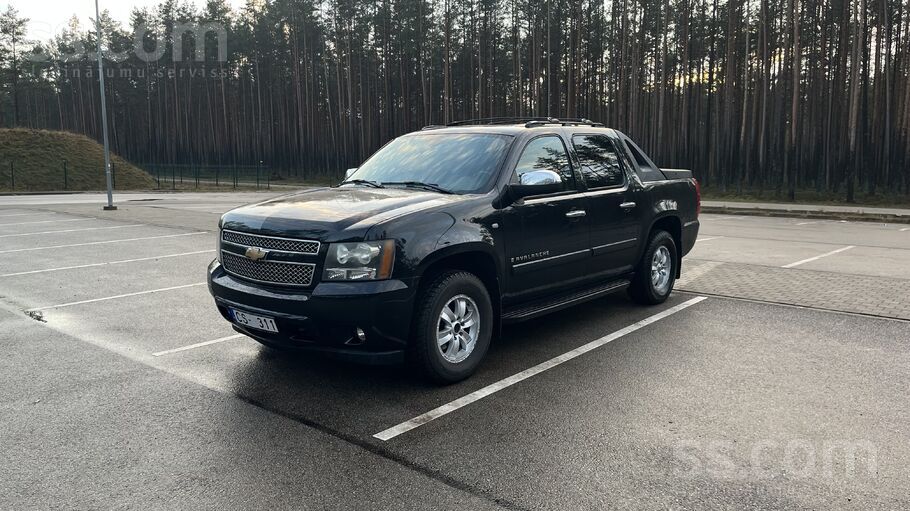 Chevrolet Pārdodu Chevrolet Avalanche 5.3 V8 4X4 Ltz, benzīn