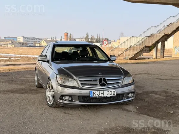 Mercedes 4x4 (4matic), 3.0D 165kW. Ļoti labā kompletācija. 