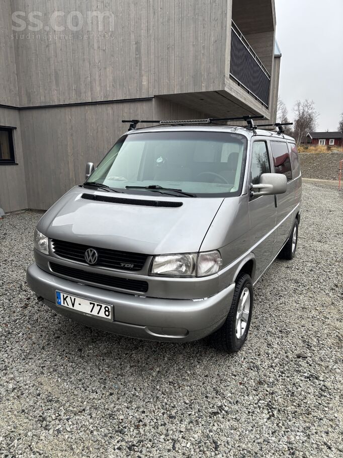 Pārdodu Volkswagen Transporter T4 kravas furgonu - 5 vietas + kravas kaste.