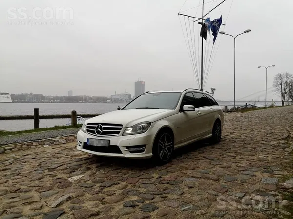 Mercedes Merceds Benz C200 Amg facelift. Pārdod MB labā teh