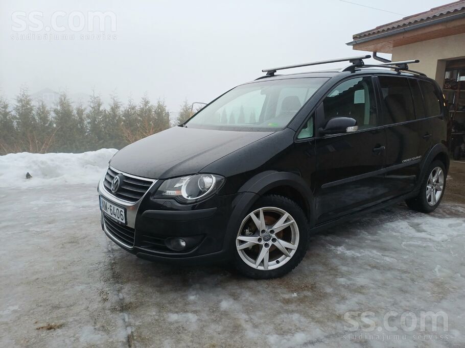 Volkswagen Tirgojas ģimenes auto Touran cross 1.9tdi 77kw