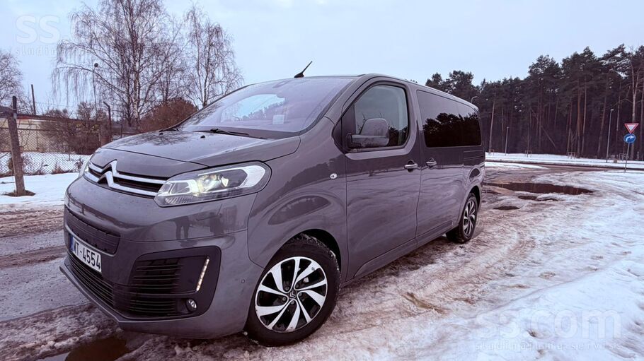 Pārdodu labi uzturētu un pilnībā apkoptu mikroautobusu, kura uzticīgi kalpoj