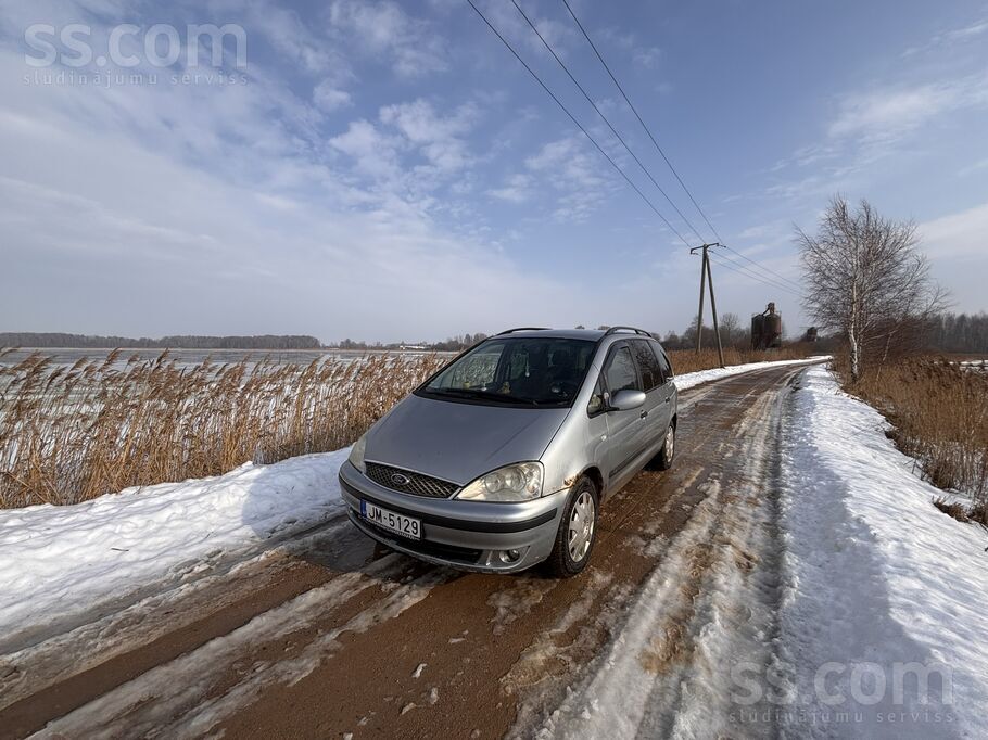 Ja meklē auto ar raksturu, kas ir redzējis dzīvi un Latvijas ceļus - šis ir