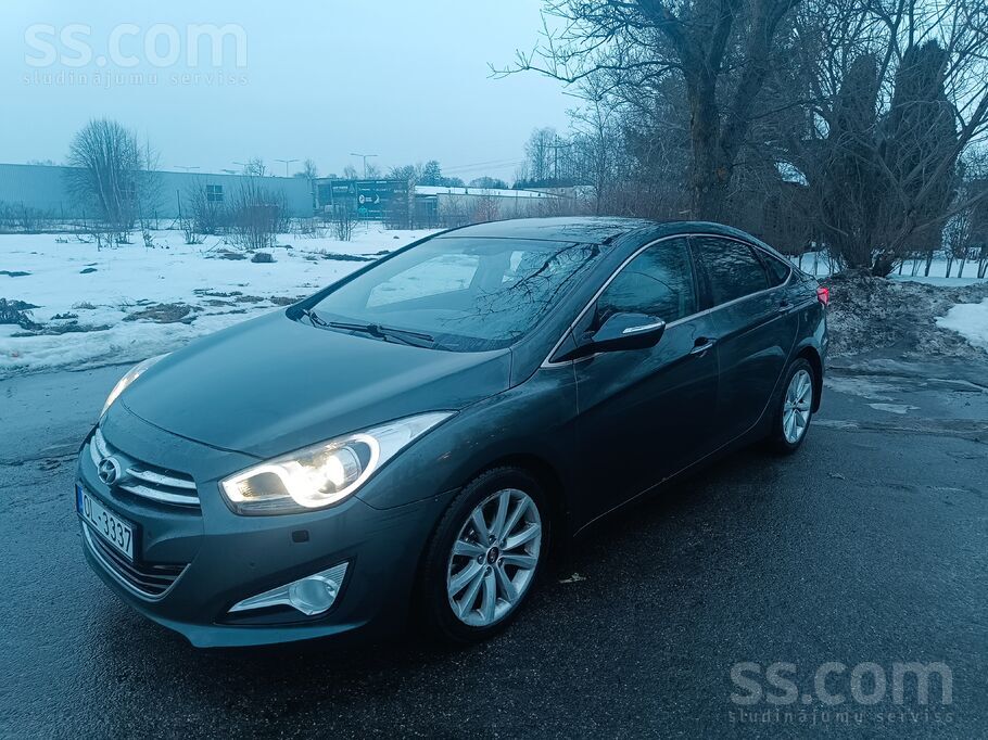 Jauna TA. Hyundai i40. Automatiska atrumkarba. Izskatisu ari mainas variantu