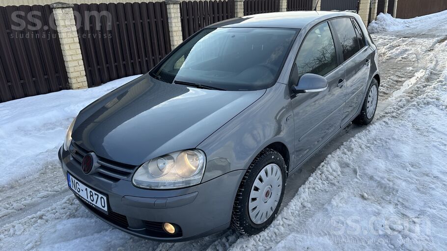 Labā teh. stāvoklī. Pārdodu vai mainu pret lētāku auto. Iespējams līzings.