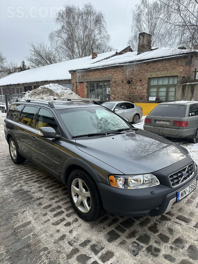 Pārdodas uzticamais Volvo Xc70 Cross country ar 2.4 D5, dīzela motoru,
Ir