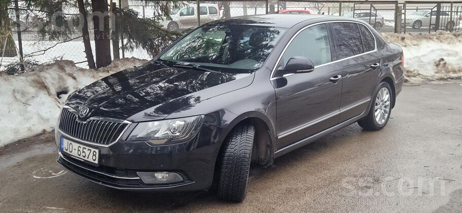 Pārdodu 2014. gada Škoda Superb facelift long versiju ar 2.0 dīzeļdzinēju. Ļ