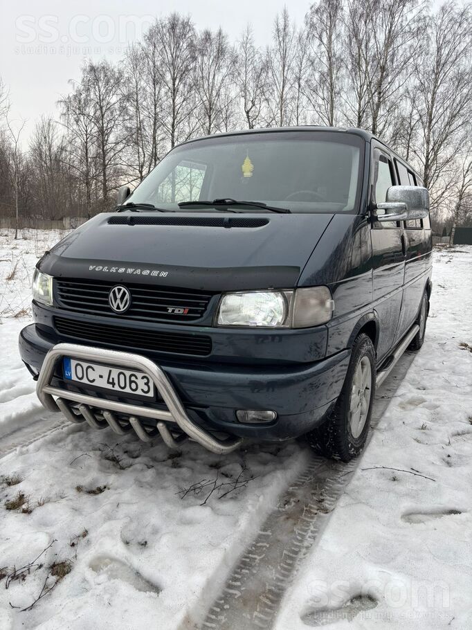 Volkswagen Pārdodas dzīvs t4 multivans 111kw. Mašīna ar divām
