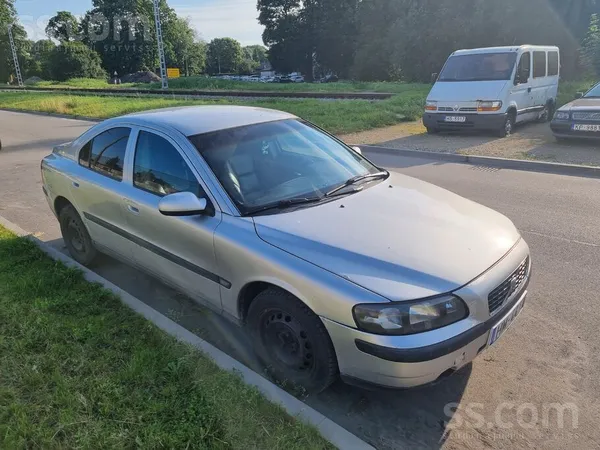 Volvo Tirgojas tehniski lielisks auto, jo iegādāts cits.
