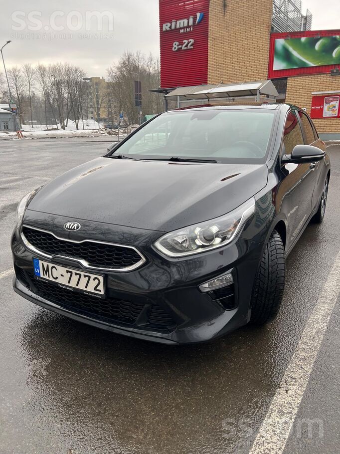 Pārdodam uzticamu un ekonomisku 2019. gada Kia Ceed automašīnu, kas iegādāta