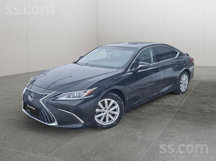 Lexus ES 300h, Limited Edition.
2.5 hibrīddzinējs, kopējā jauda (160Kw/218