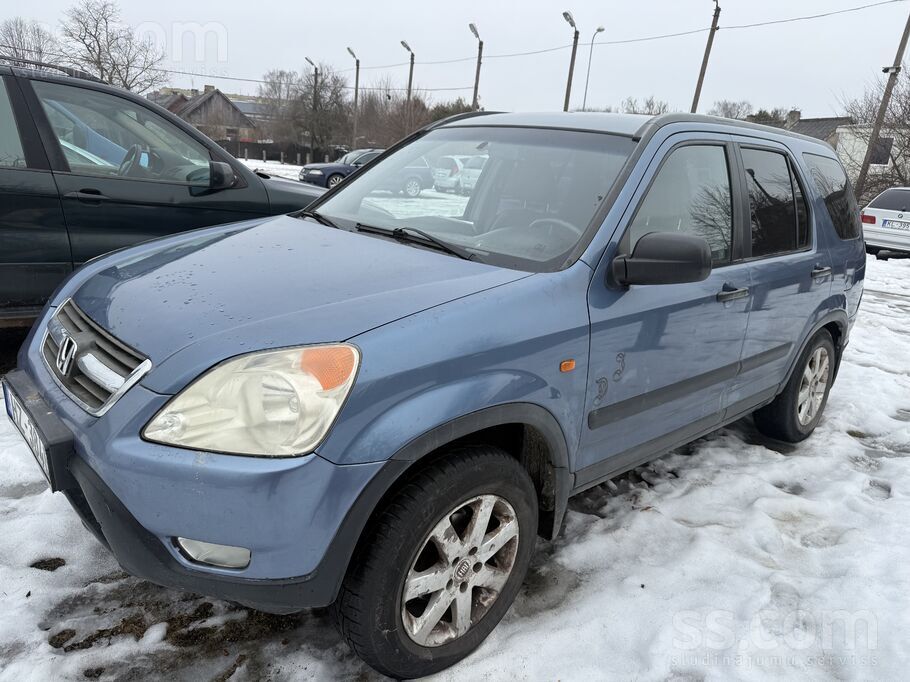 Honda crv tehniski un vizuāli laba , nav sarūsējusi. 2.0 benzins gāze 110kw