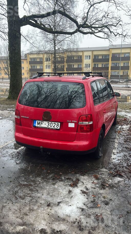 Volkswagen Pordodu wv tauram drošvien detaļām brauks ar viņu 