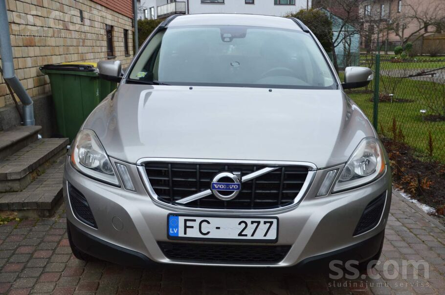 Volvo Pārdod privātpersona. Auto var apskatīt Valmierā. 