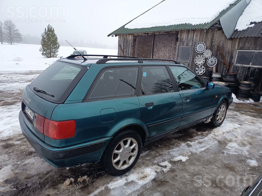 Audi Pārdodu audi 80 b4 avant 1.6 74kw pilnā iešprice ,