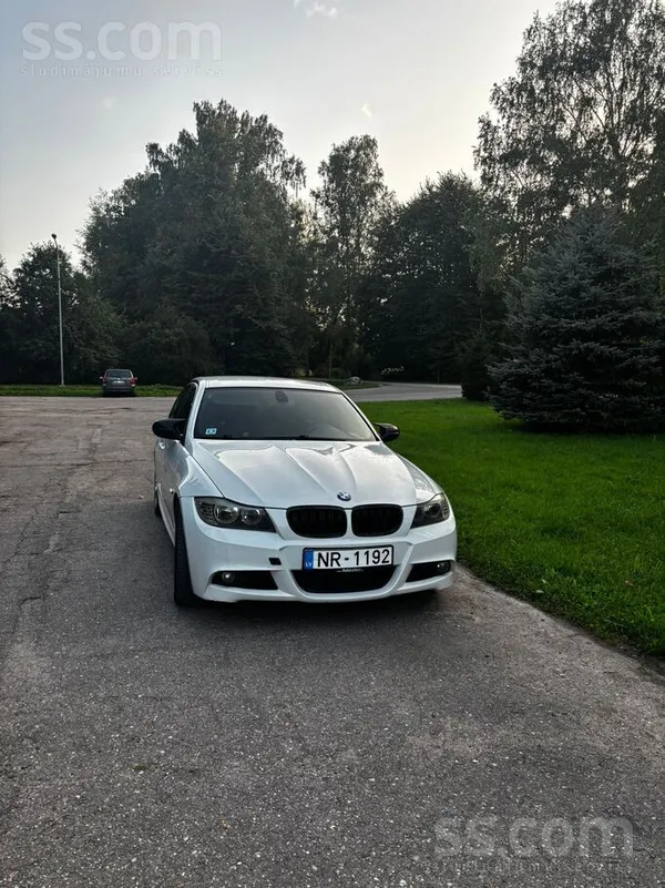 BMW Pārdodu BMW ir jaunas ziemas riepas uz lietajiem d