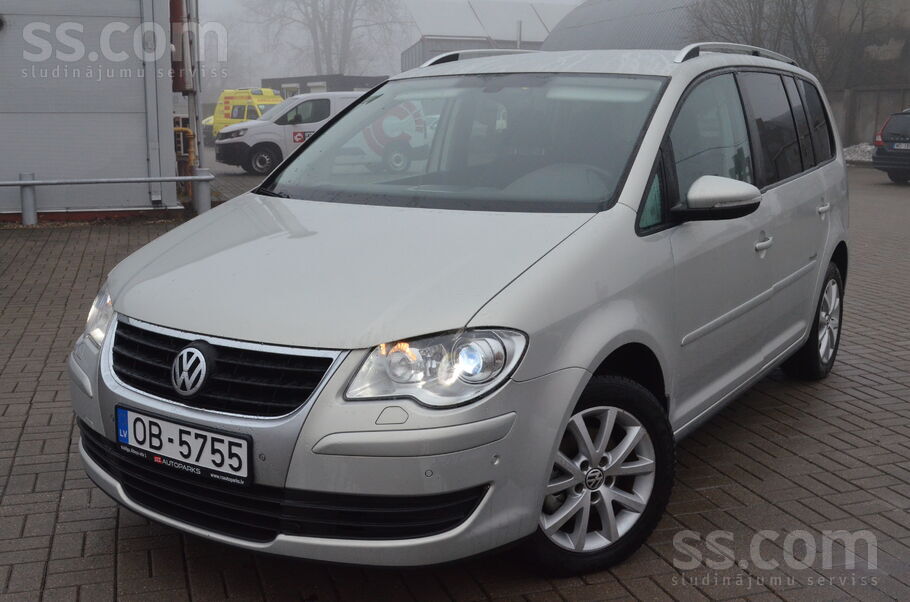 Volkswagen Volkswagen Touran 2010. gads, 1.4 l/ 103kw, benzīn