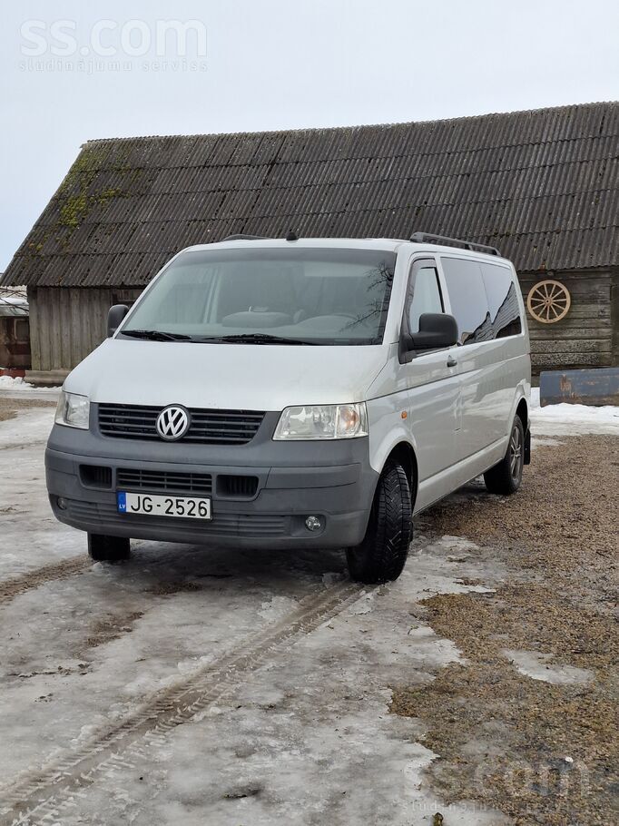 Volkswagen Pārdod WV Transporter, pasažieru 7 sēdvietas. Labā