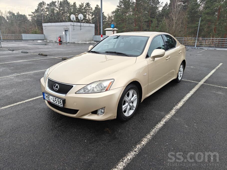 Lexus Lat: Pārdodu komfortablo Lexus Is250 ar uzticamu 2