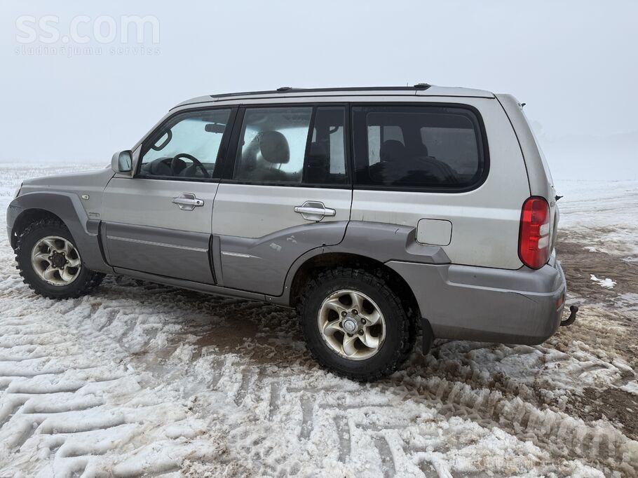 Pārdodu Hyundai Terracan Motors darbojas ideāli, Riepas kā jaunas 1.8 cm atl