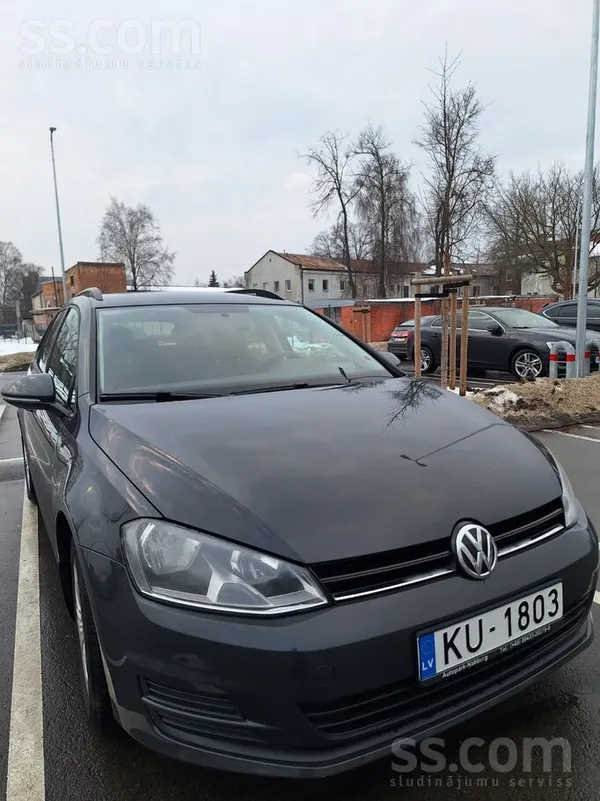 Volkswagen Pārdod ekonomisku un uzticamu auto 