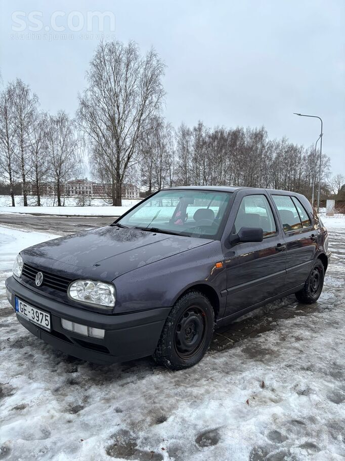 Darba kārtībā, svaiga apskate , pārdodu , jo pirkts draudzenei, bet nevar pi